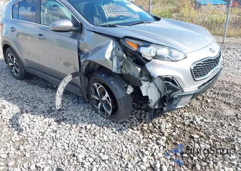 2021 Kia Sportage Lx z USA, uszkodzony, nr VIN KNDPMCAC0M7880028